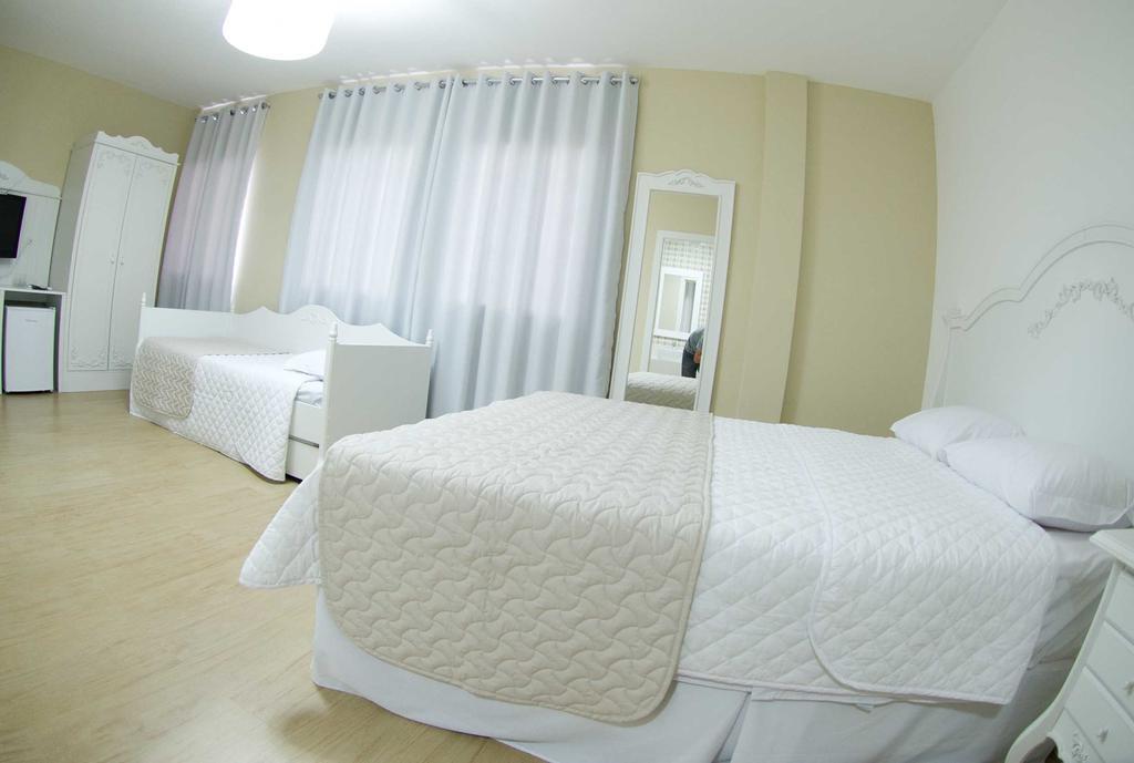 Hotel Oma Zita Forquilhinha Dış mekan fotoğraf